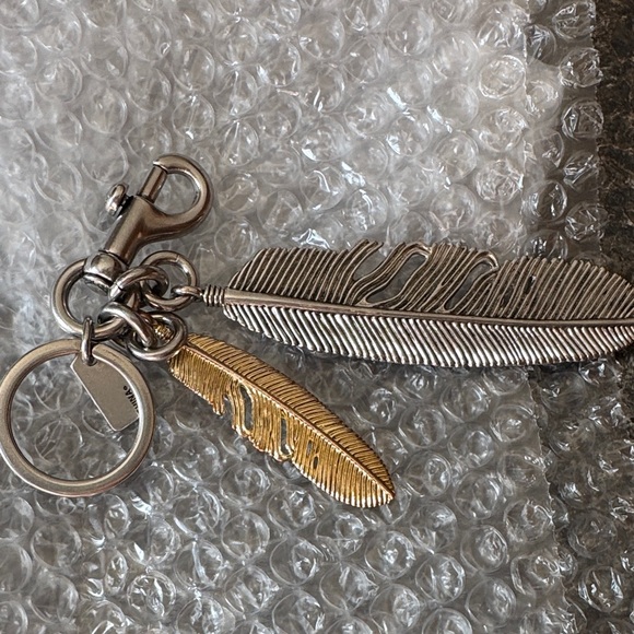 Coach RARE  Metallic Feather Keychain - Picture 7 of 8